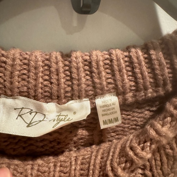 RD STYLE CABLE-KNIT SWEATER VEST - Picture 3 of 3